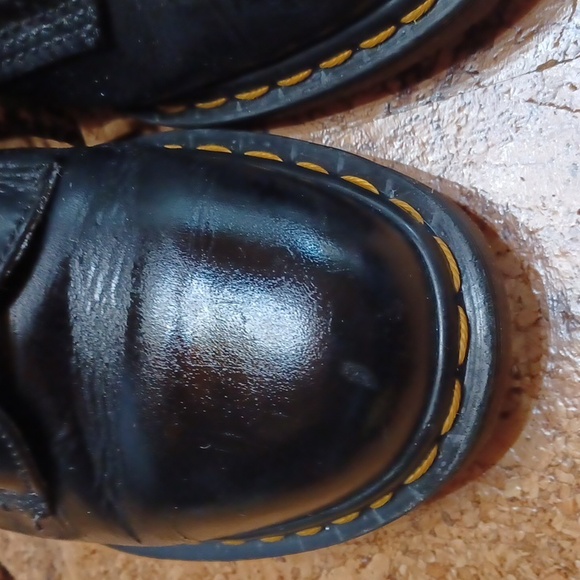 Dr. Martens Vintage Made In England 6 Hole Short Leather Boots Women's Size 8.5 - Picture 8 of 12